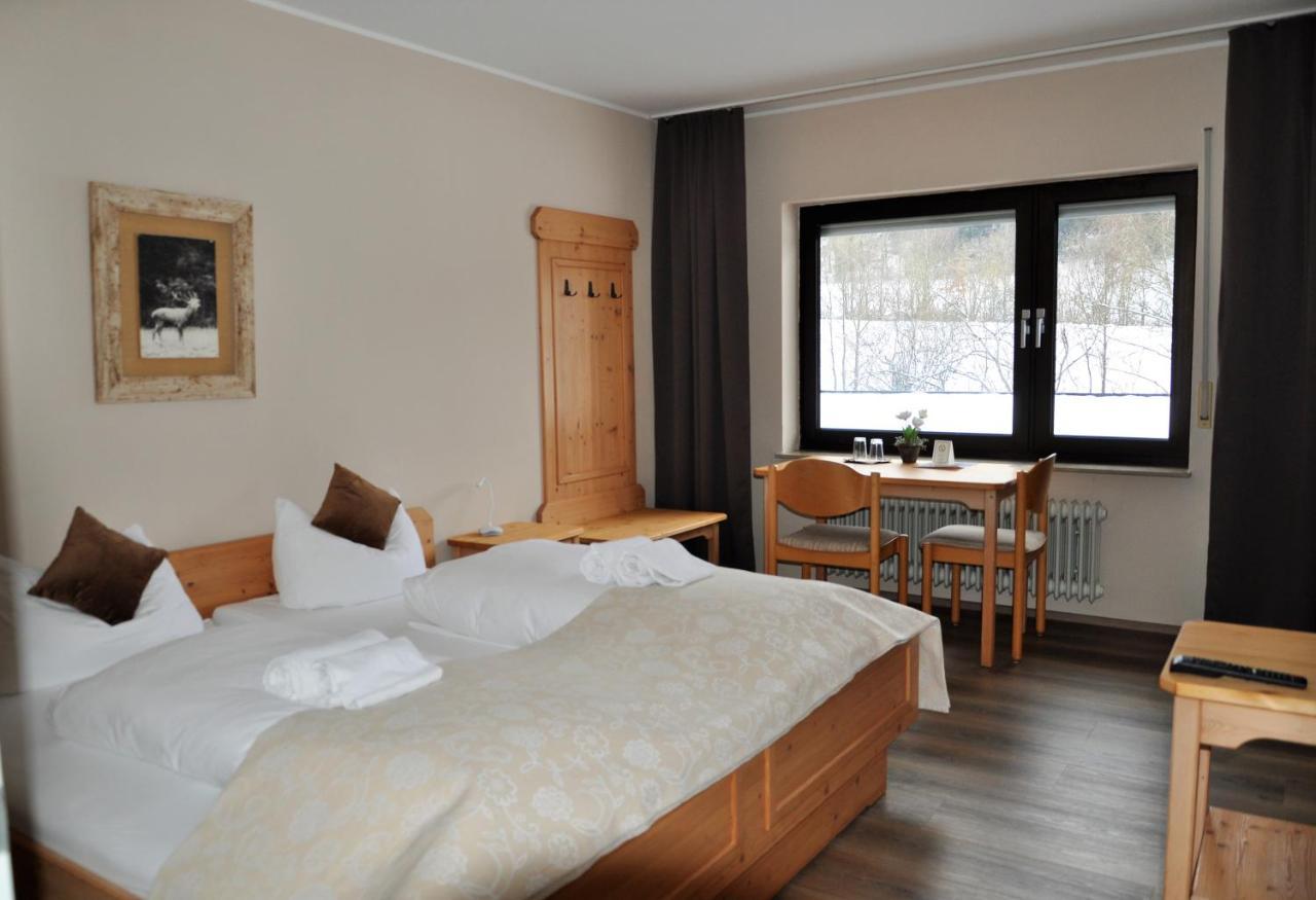 Verena'S Parkhotel Loeffingen Exterior photo